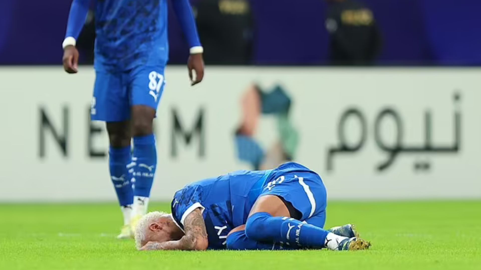 Neymar’s Comeback Cut Short as He Exits with Injury